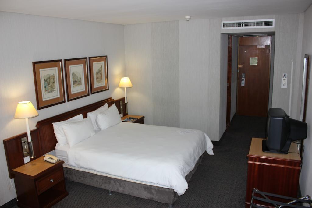 Hotel On St Georges Кейптаун Екстериор снимка