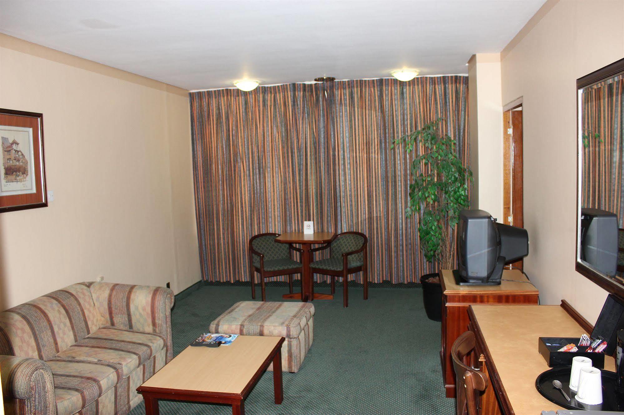 Hotel On St Georges Кейптаун Екстериор снимка